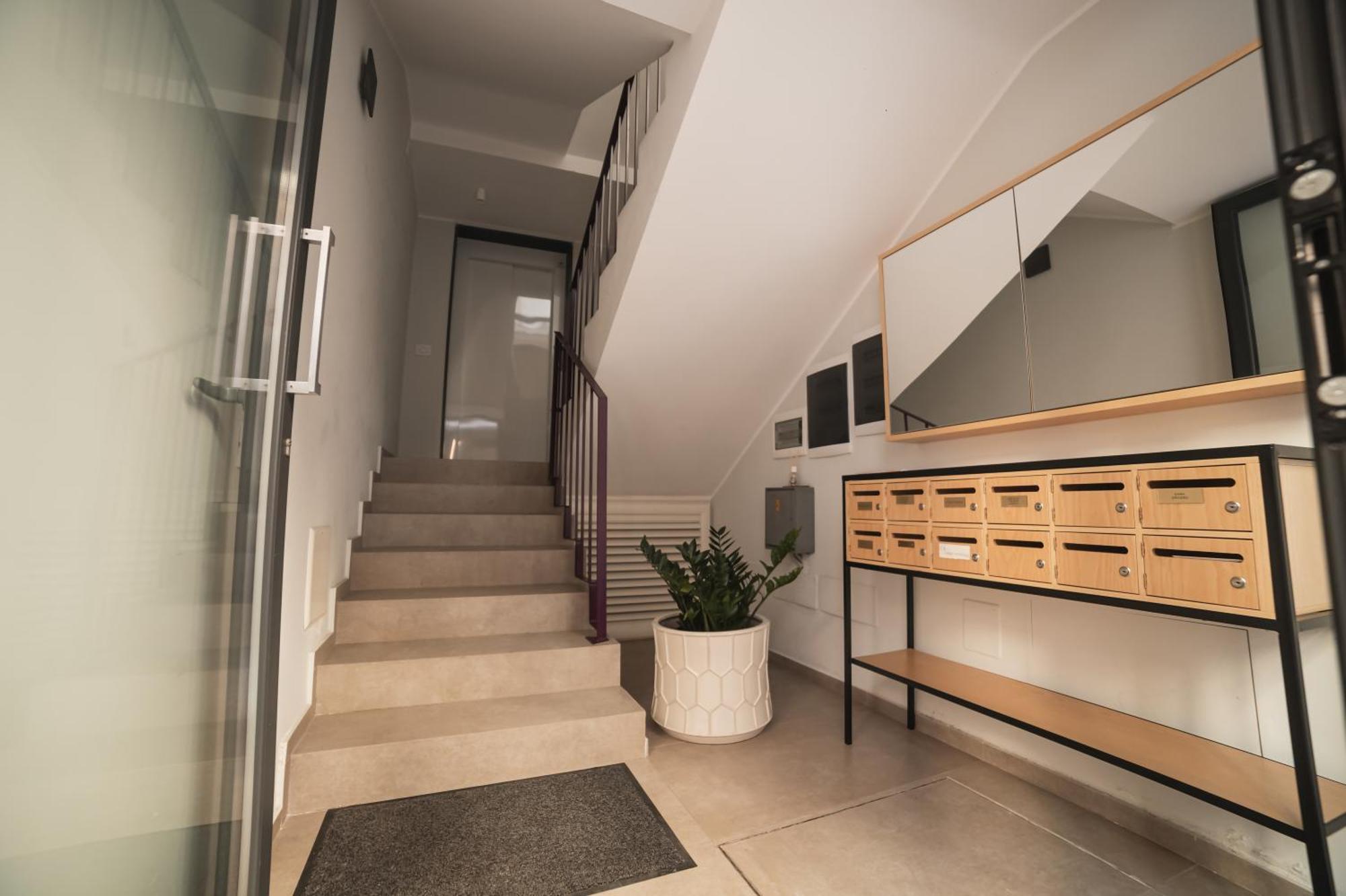 Suite Piazza Mazzini 90 Mq 5 Лечче Экстерьер фото